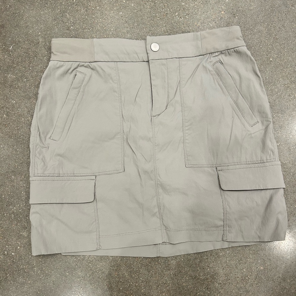 Athleta Mini Cargo Skirt